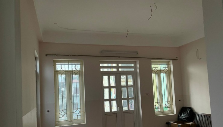 Cho thuê nhà trong ngõ Trương Định - HM. DT 100m - 3tầng - Giá 14 triệu - ngõ ô tô 0934688687